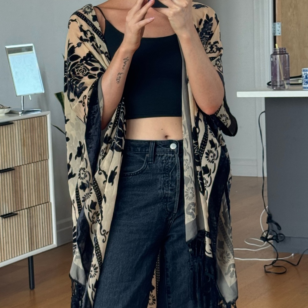 Free People - Black and Tan Floral Kimono